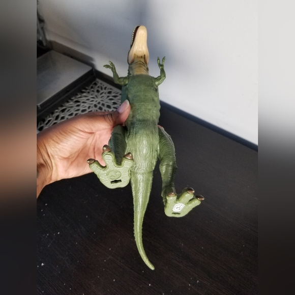 Jurassic World Primal Attack Albertosaurus Dinosaur Action Figure 9" Park. - Picture 3 of 7